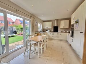 Photo 20- click for photo gallery